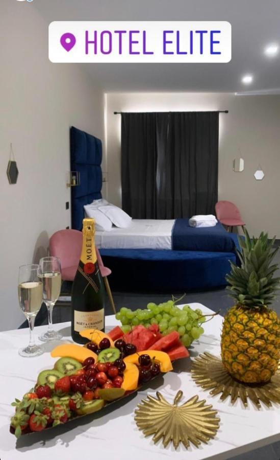 Hotel Elite Варкатуро Экстерьер фото