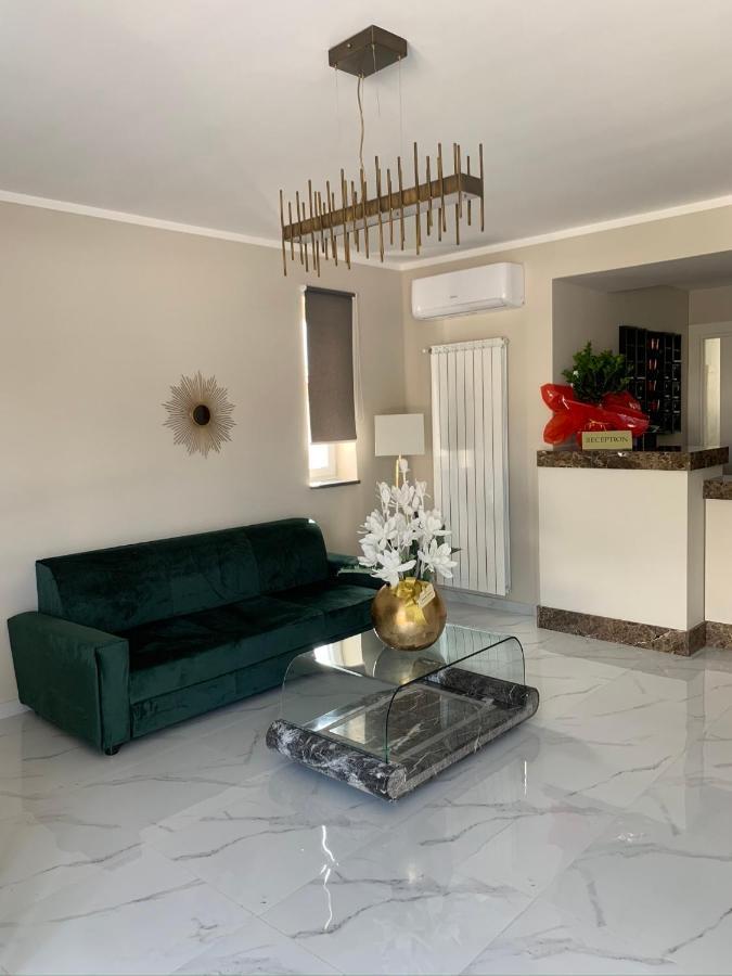 Hotel Elite Варкатуро Экстерьер фото